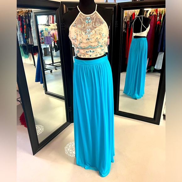 2pc dress - Picture 1 of 3